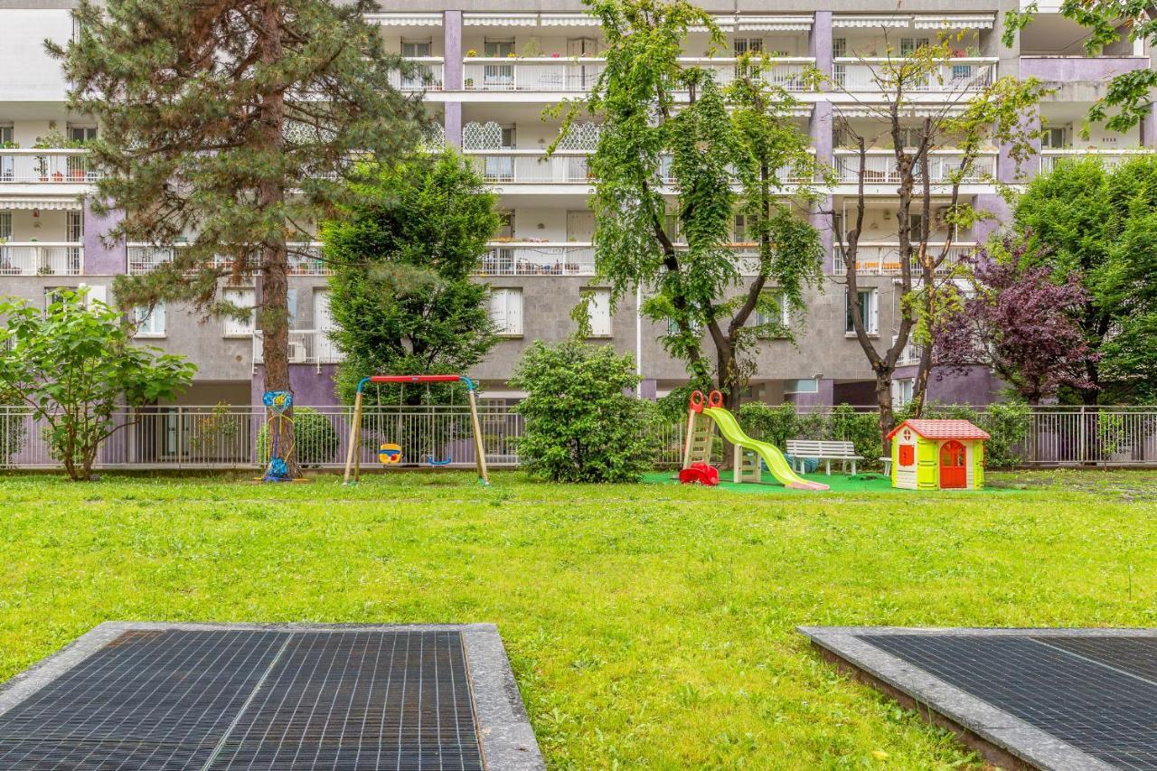 Niguarda-Zara Xxl Home,Two Balconies,Wifi,Family Milan Exterior photo